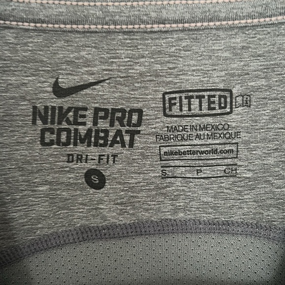 Nike Pro Combat Dri Fit Fitted Shirt size small dark grey - Picture 2 of 6